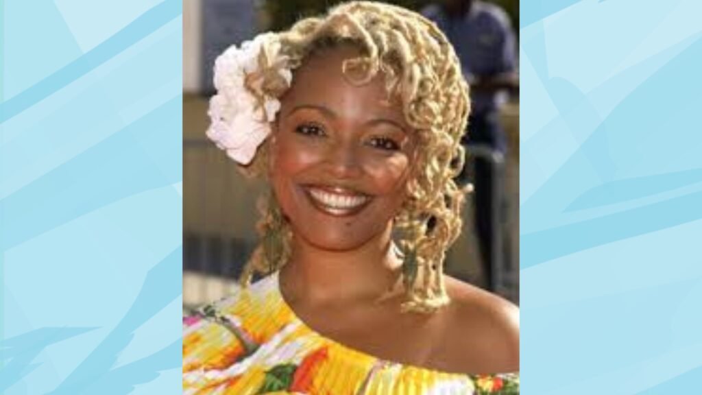 Kim Fields Height